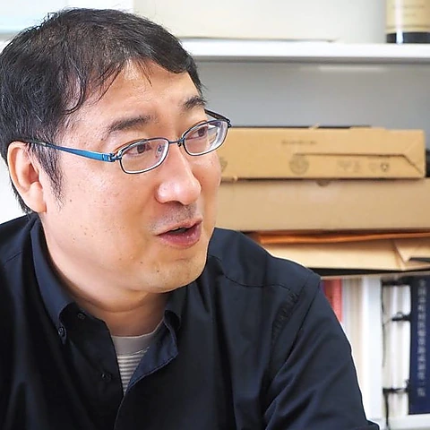 重岡仁